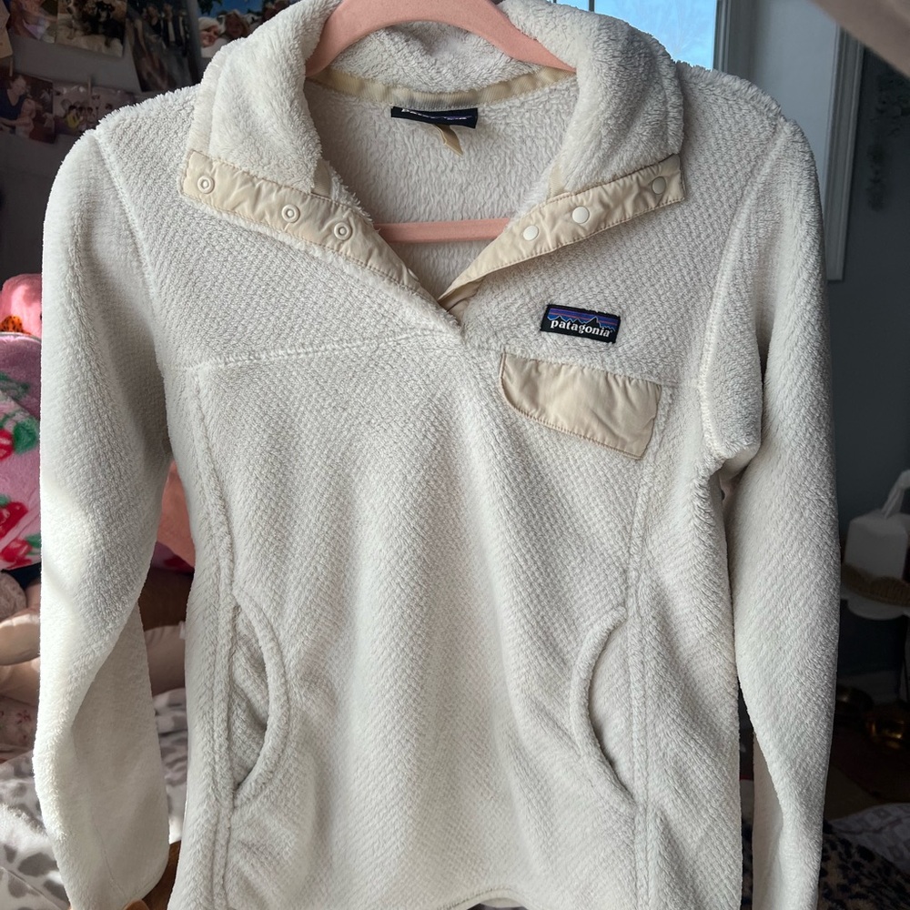 Patagonia Cream Fleece Pullover